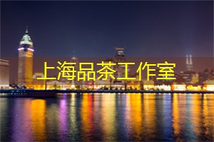 在这个令人眼花缭乱的水上游乐场所 在这个令人眼花缭乱的水上游乐场所